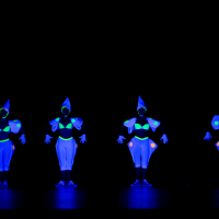 Clowns blancs - tableau en lumières noires